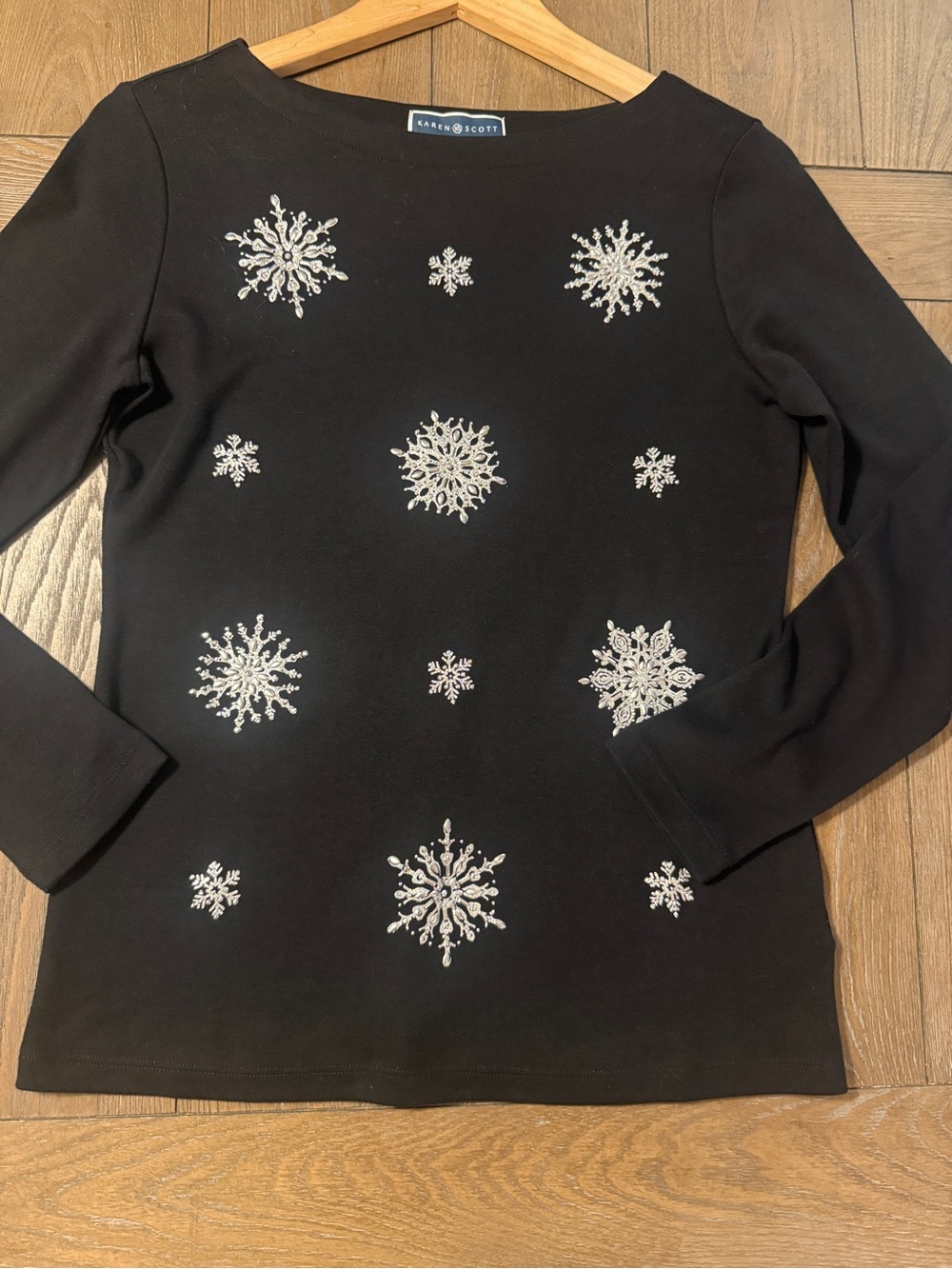 Karen Scott Black Snowflake Embellished Sweater Top Women’s Medium M Holiday - Picture 3 of 10